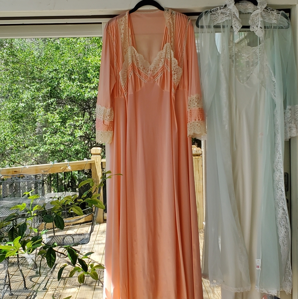Vintage Nightgown with Robe